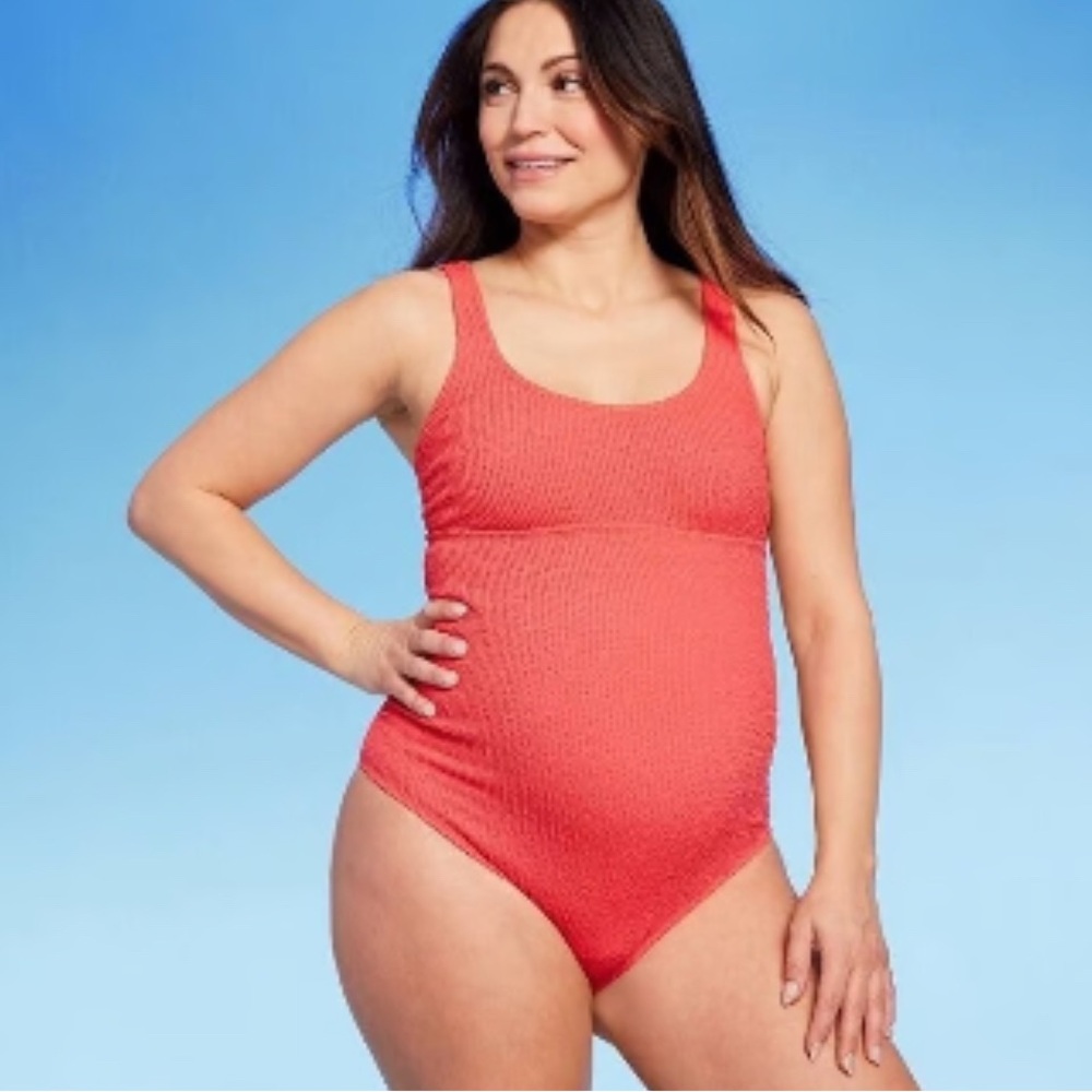 Ingrid & Isabel Maternity Large Full Coverage Crinkle Pale Red 1 Pc Swimsuit